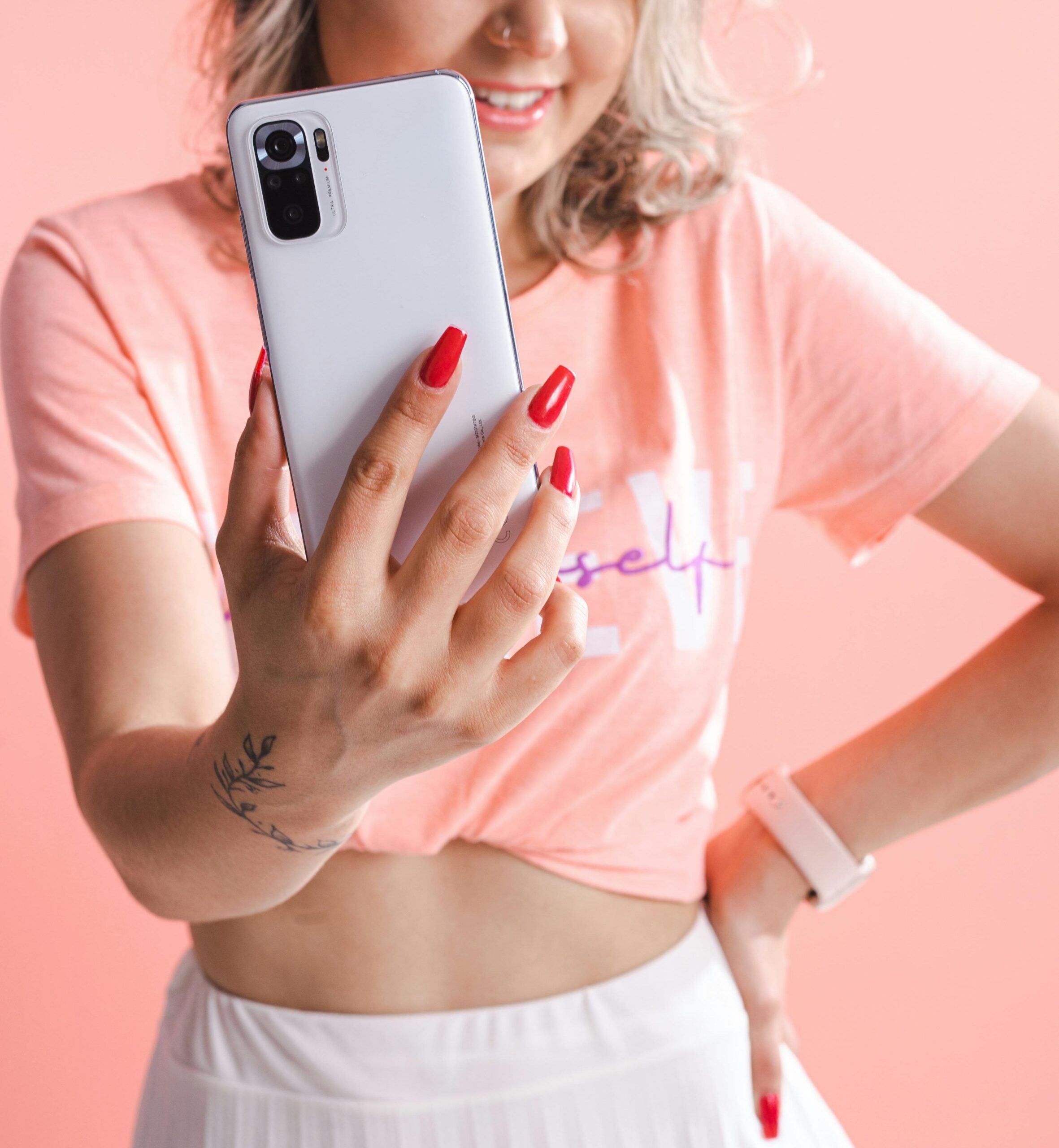 Xiaomi 15 Pro Launch: 3 कैमरे, 6100mAh Battery और Snapdragon 8 Elite के साथ धमाकेदार Entry – क्या ये बनेगा 2025 का बेस्ट फोन?