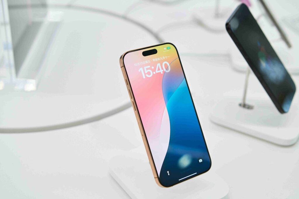 Leica quad-camera setup on Xiaomi 15 Ultra back panel